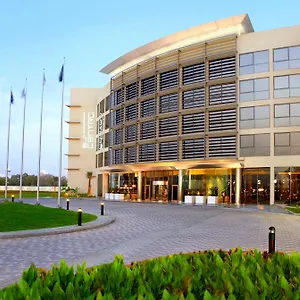 Centro Hotel Szardża